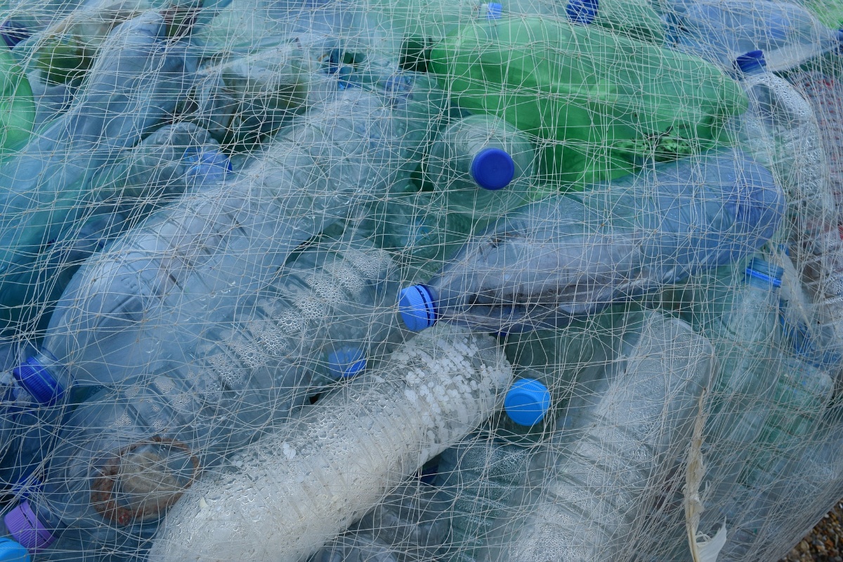 Műanyag hulladékért „pénzvisszatérítés” Portugáliában