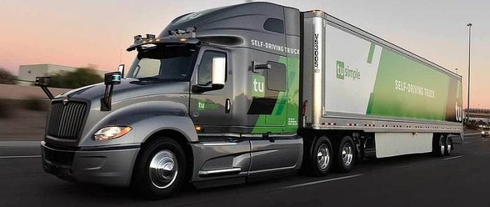 Önvezető teherautót tesztelnek az USA-ban