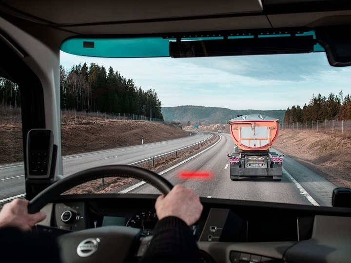 Új biztonsági funkció a Volvo Trucks-tól