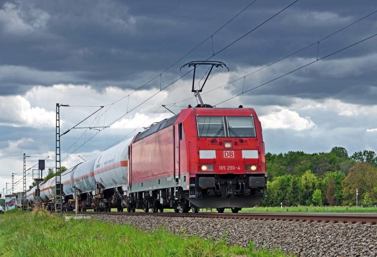 vonat mozdony vasút vagon