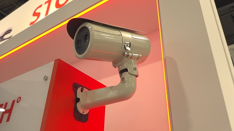 A STÖBICH cég két objektíves érzékelőkamerája