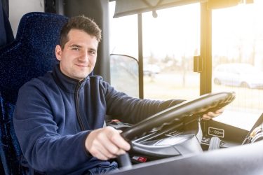 Autóbusz buszsofőr járművezető