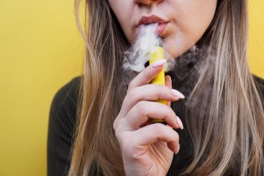 eldobható egyszer használatos e-cigarette