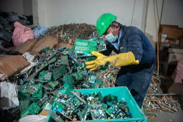 elektronikus hulladék begyűjtés válogatás