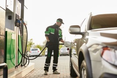 üzemanyag töltőállomás benzinkút