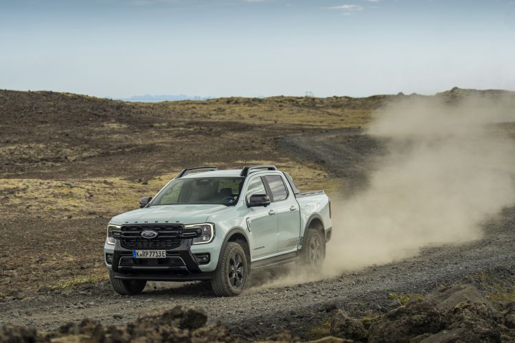 ford ranger stormtrak phev hibrid pickup terepjáró