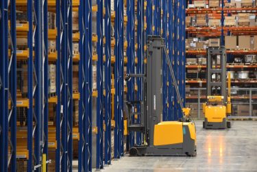 jungheinrich automatizált raktár targonca agv