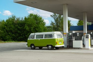 üzemanyag töltőállomás benzinkút volkswagen transporter