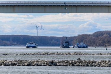 duna áruszállító hajó teherhajó