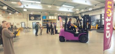 Kevesebb elektronika, robusztusabb gépészet, áttekinthetőbb funkciók, gyorsabb szerviz