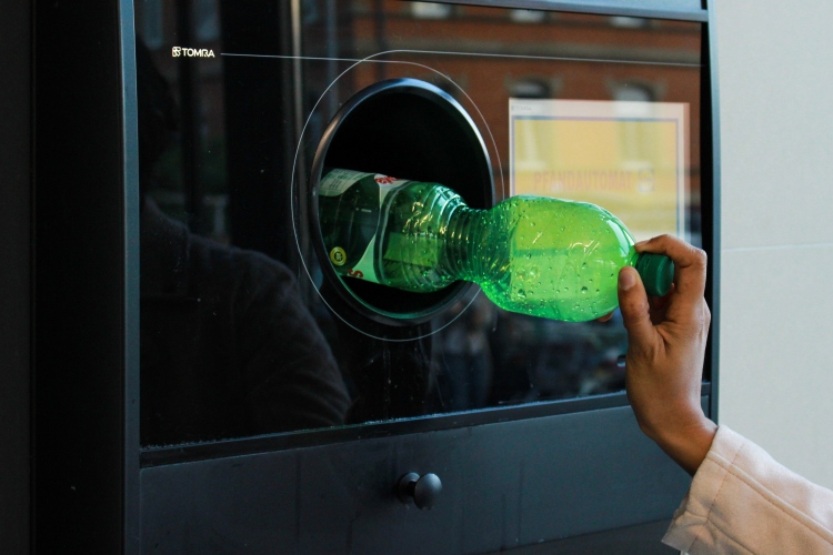 visszaváltó automata palackvisszaváltás pet-palack