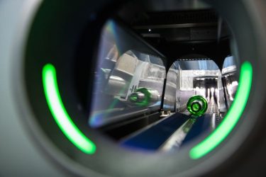 Italcsomagolás visszaváltása REpont automatában, nagy forgalmú üzletben.