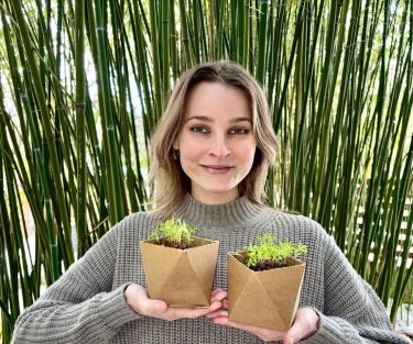 Horváth Luca fiatal tervező által készített, biológiailag lebomló, elültethető csomagolási koncepció.