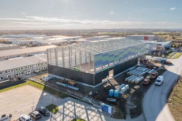 Frisomat logisztikai csarnok építése