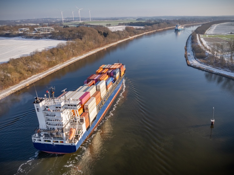A logisztika teszi lehetővé, hogy a világ termelési, kereskedelmi és fogyasztási rendszerei egyetlen összekapcsolt hálózatként működjenek (fotó: Shutterstock)
