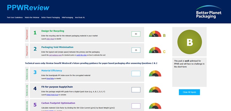 A PPWReview felülete látható, amely a csomagolás térfogatát, anyagfelhasználását és megfelelőségét értékeli.
