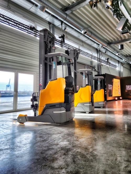 Jungheinrich targonca raktári anyagmozgatáshoz