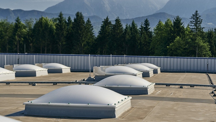 Láthatatlan pénzégetés az ipari csarnokokban