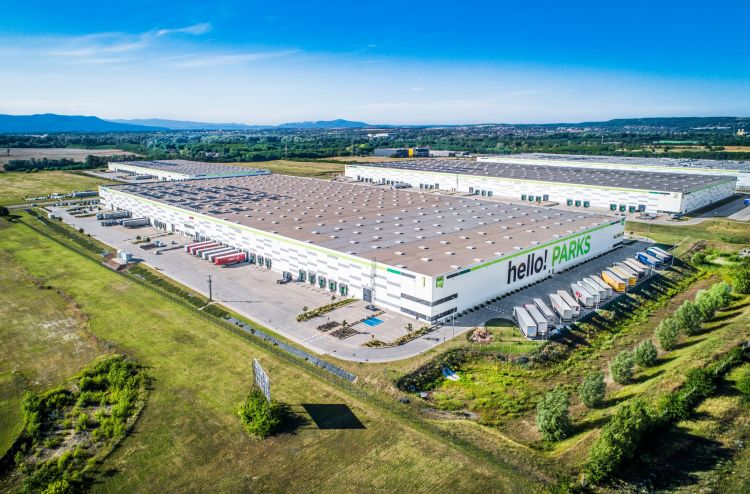 HelloParks logisztika ingatlan raktározás piac