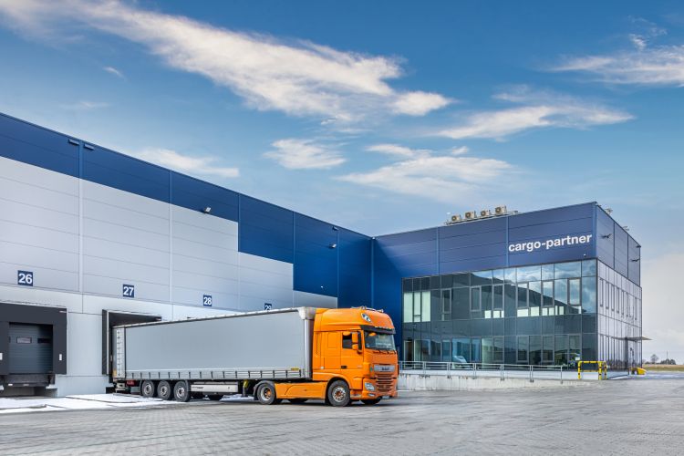 cargo-partner NX logisztika integráció